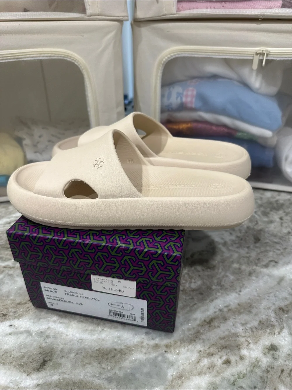 Authentic Tory Burch French Pearl Slide Sandals in Cream size 9